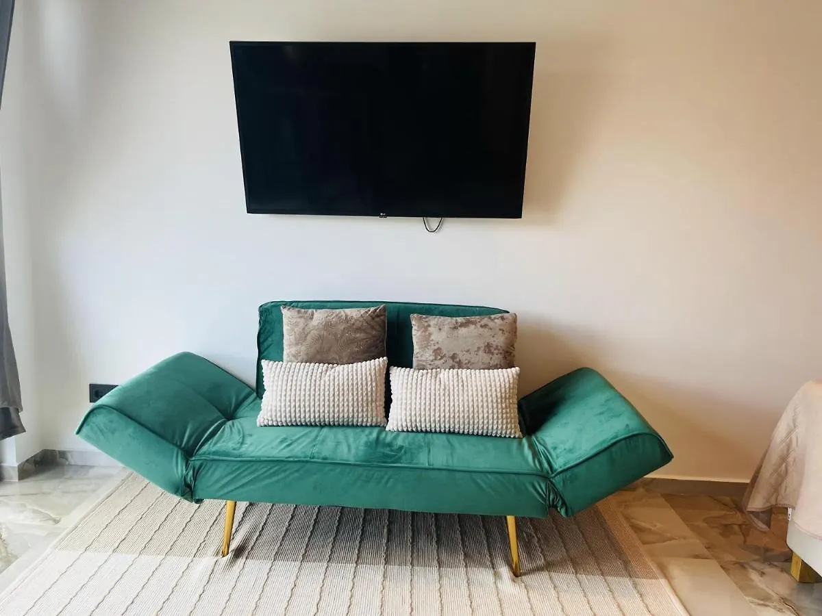 Apartment Luxury Studio With Private Jacuzzi Near Beaches Grote Berg