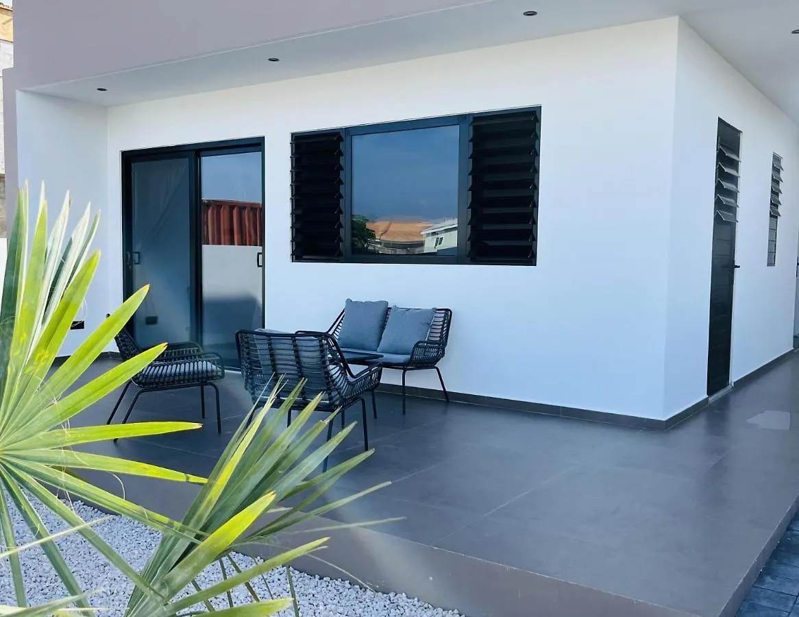 Luxury Studio With Private Jacuzzi Near Beaches Grote Berg Curacao